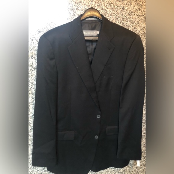 **Complete Suit Ensemble with All-Season Trench Coat** - Picture 2 of 15